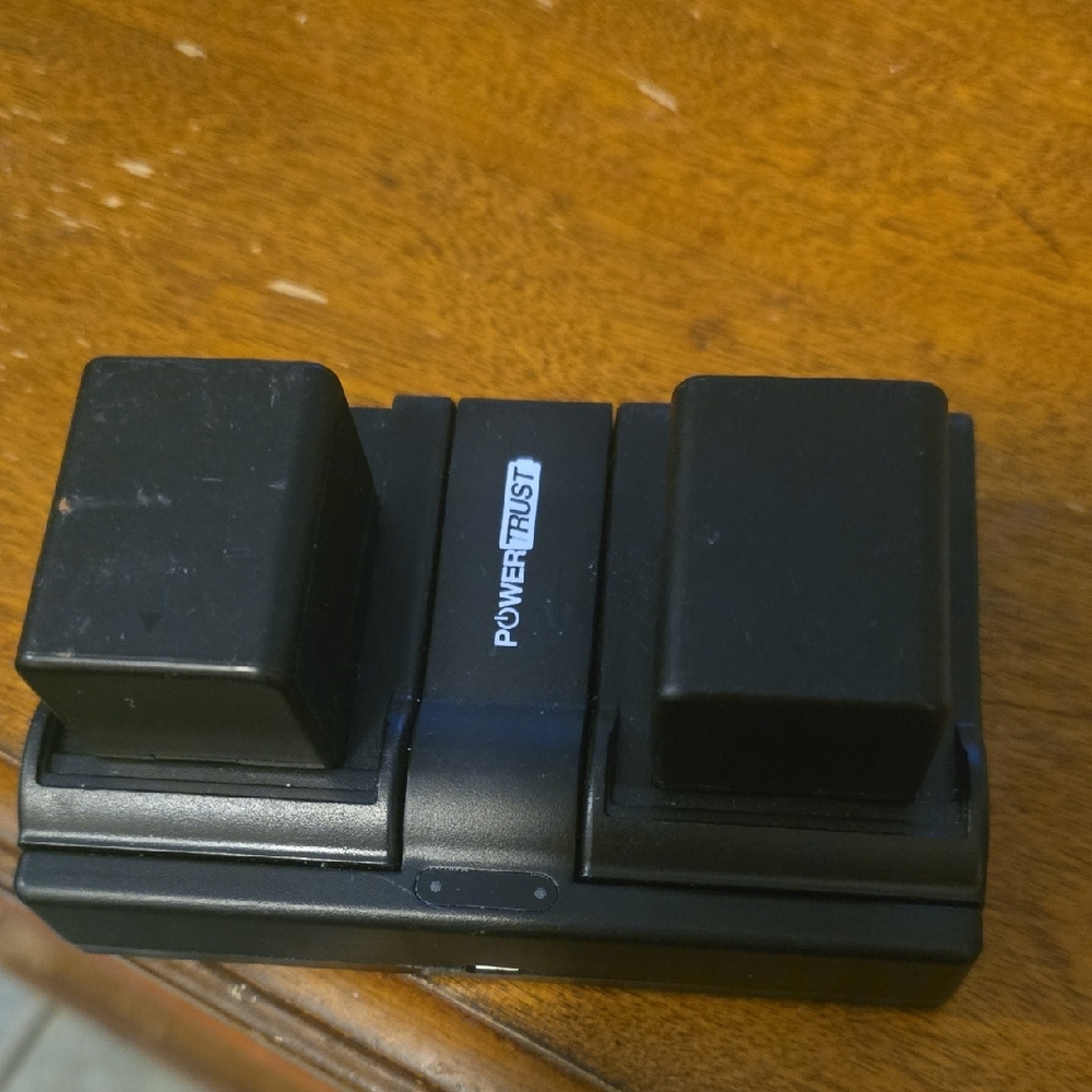 PowerTrust Dual Battery Charger Canon BP-727